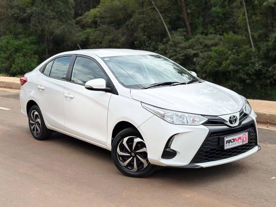 TOYOTA YARIS 1.5 16V FLEX SEDAN XL LIVE MULTIDRIVE